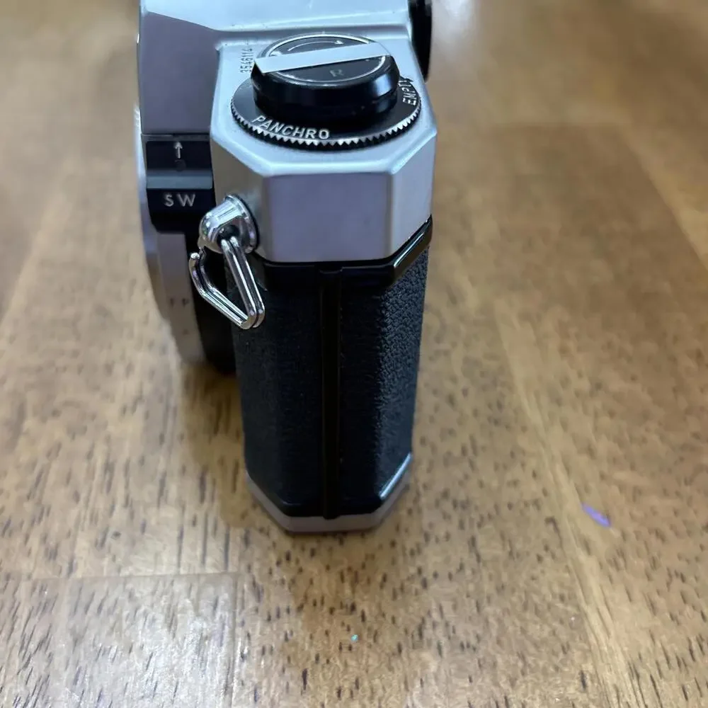 Pentax Spotmatic SP II SLR 35mm Film Camera Silver (Body Only) for Parts